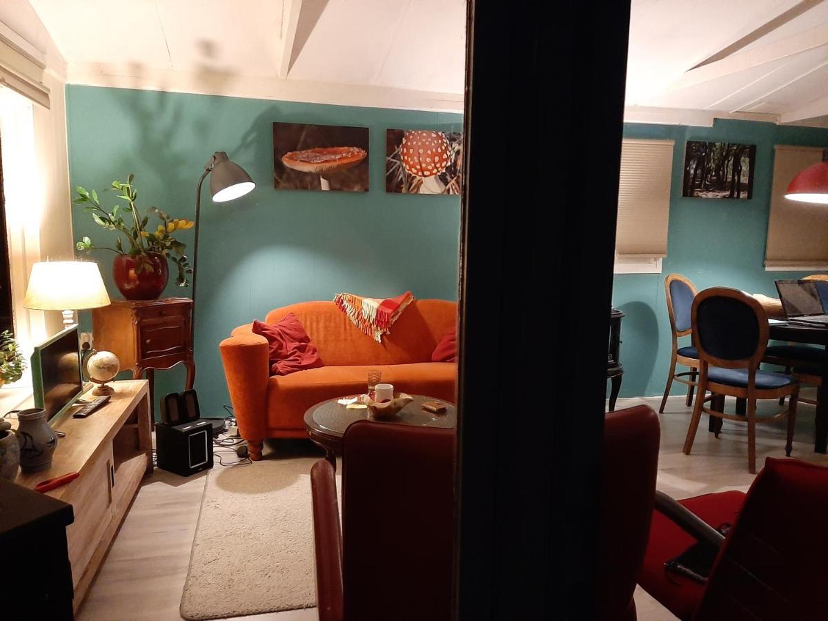 Boshuis Turquoise / Smaakvol Genieten Op De Veluwe Hoenderloo Kültér fotó